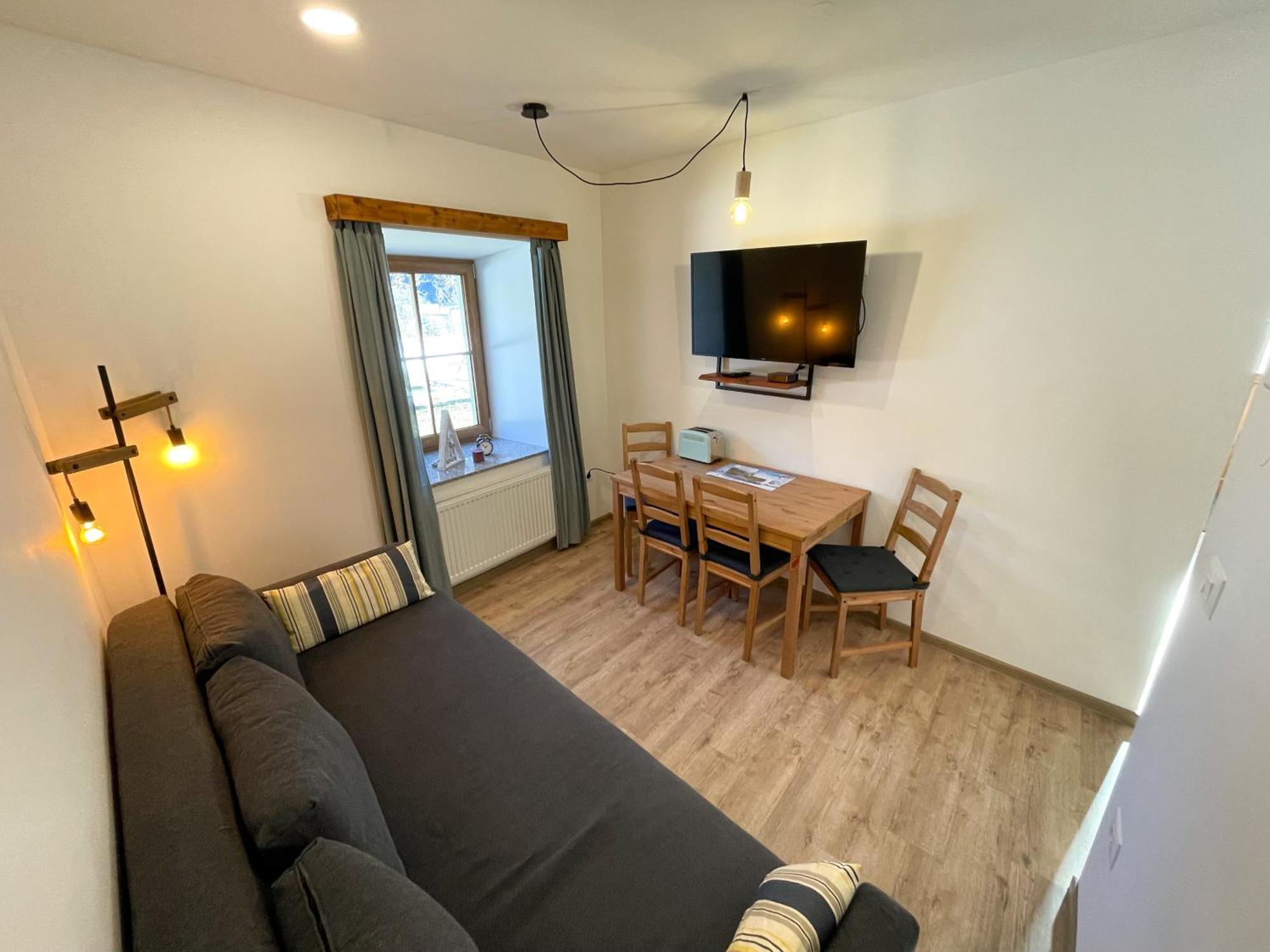 Apartment House Prezlc ครานสกา โกรา ภายนอก รูปภาพ