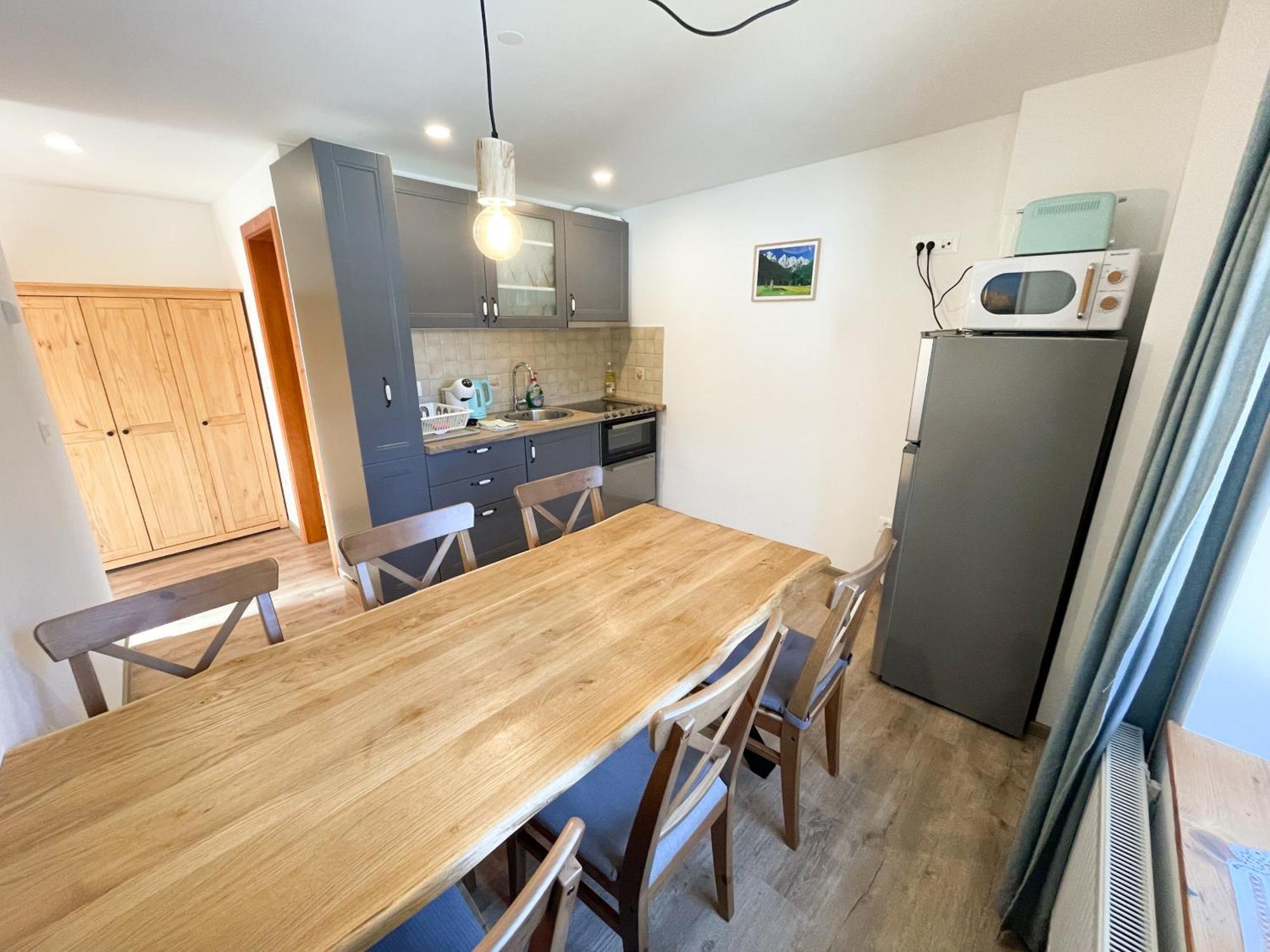 Apartment House Prezlc ครานสกา โกรา ภายนอก รูปภาพ